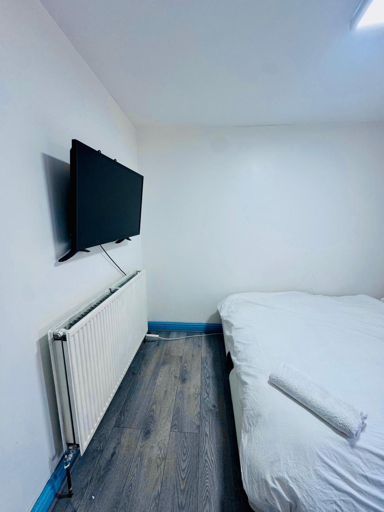 Unique Private Rooms Bolton Dış mekan fotoğraf