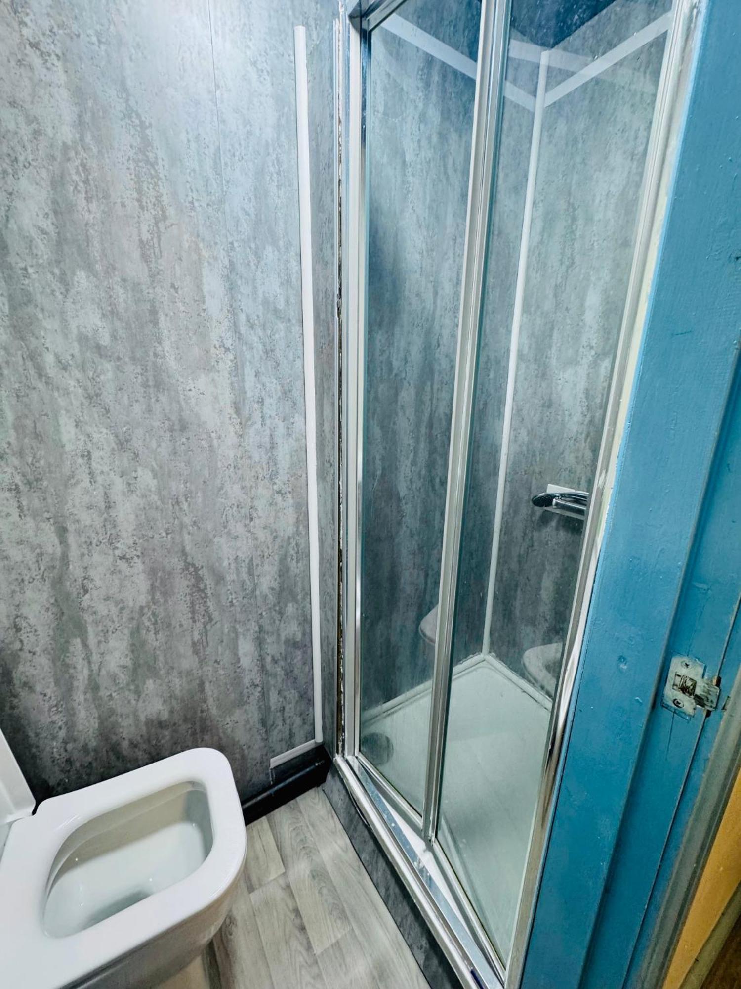 Unique Private Rooms Bolton Dış mekan fotoğraf