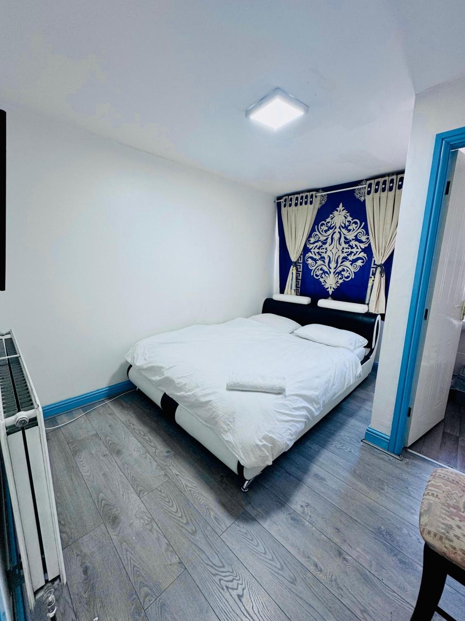 Unique Private Rooms Bolton Dış mekan fotoğraf