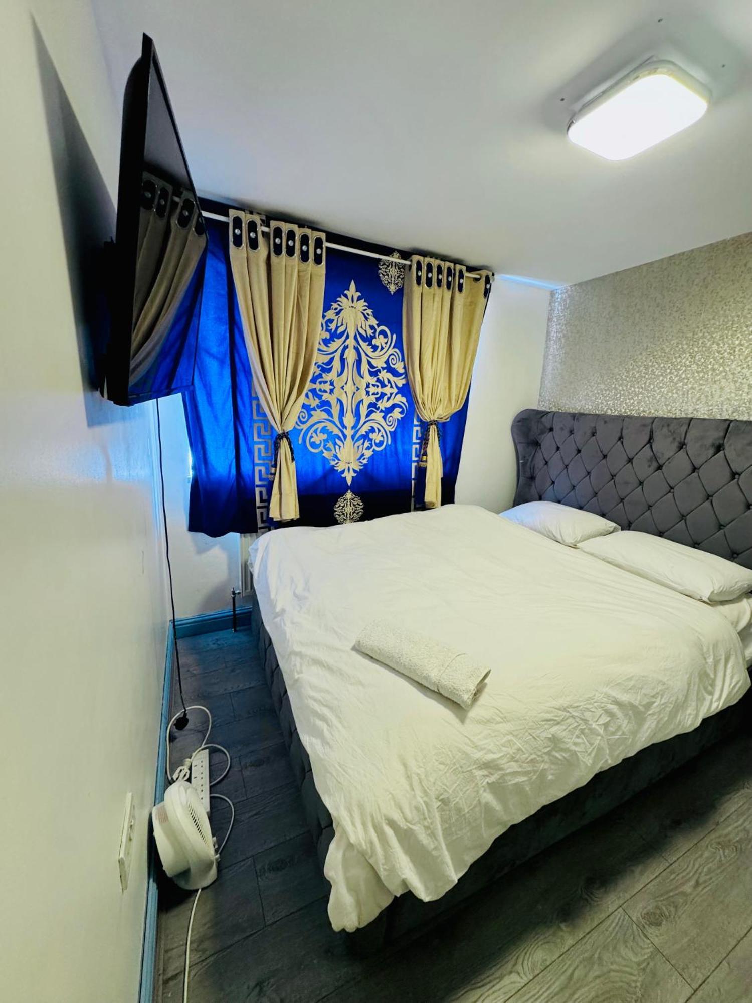 Unique Private Rooms Bolton Dış mekan fotoğraf