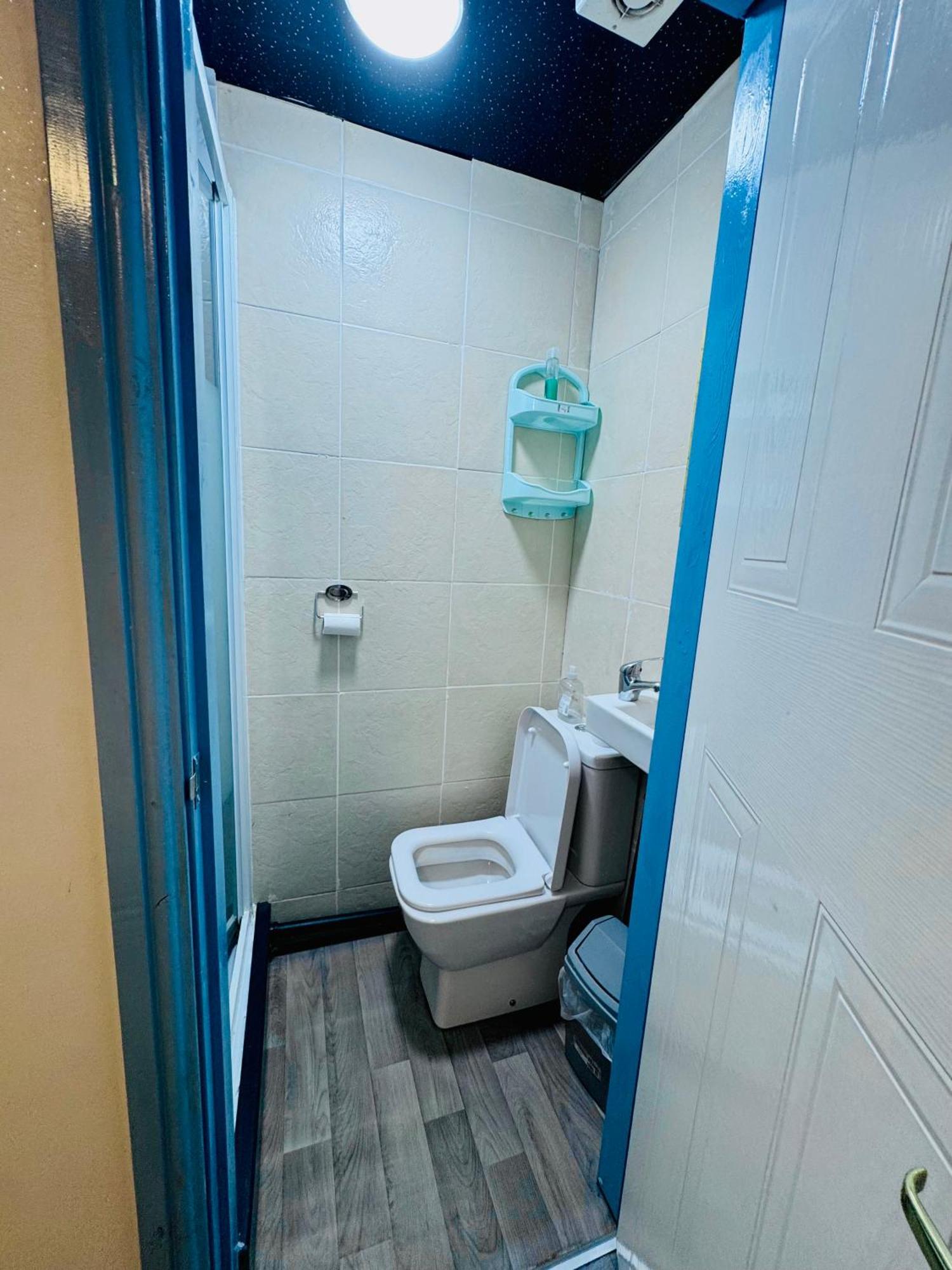 Unique Private Rooms Bolton Dış mekan fotoğraf