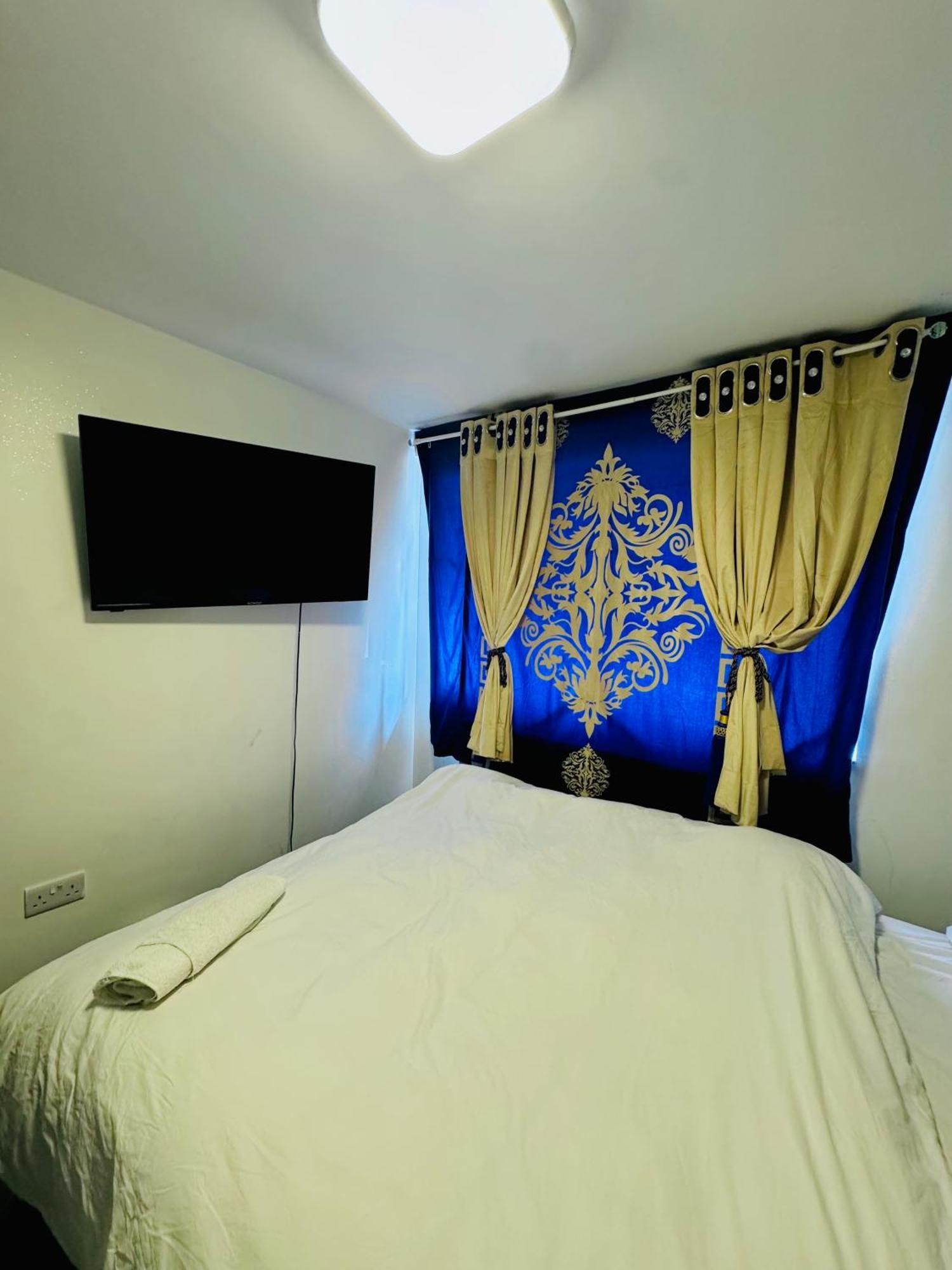 Unique Private Rooms Bolton Dış mekan fotoğraf