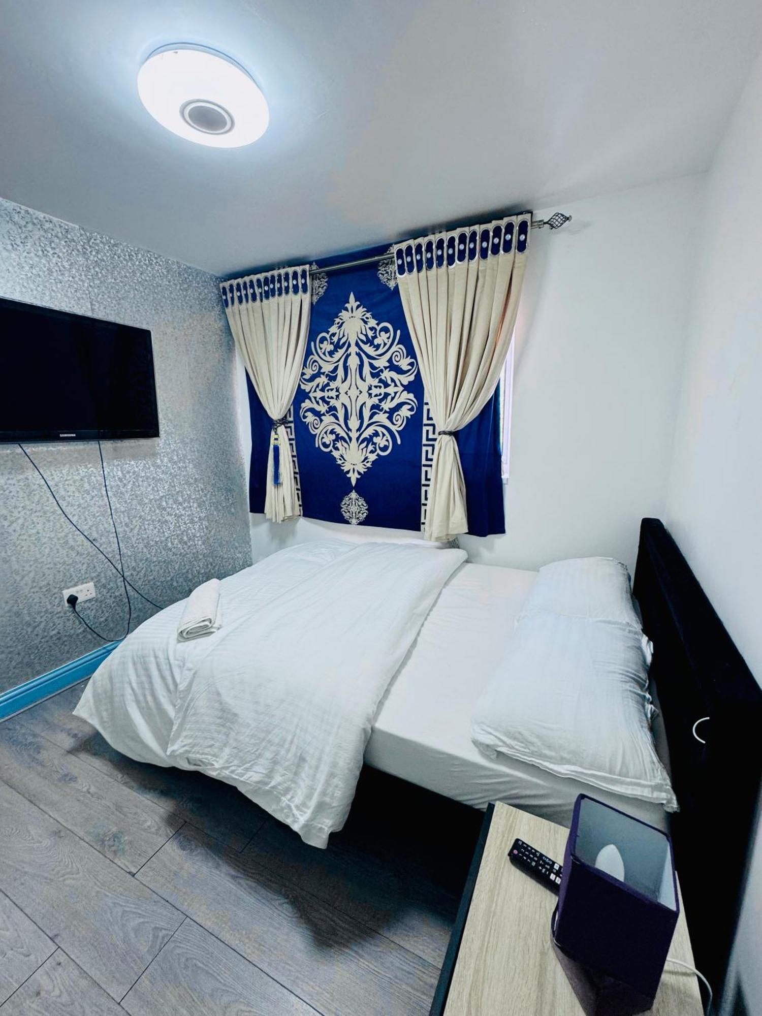 Unique Private Rooms Bolton Dış mekan fotoğraf