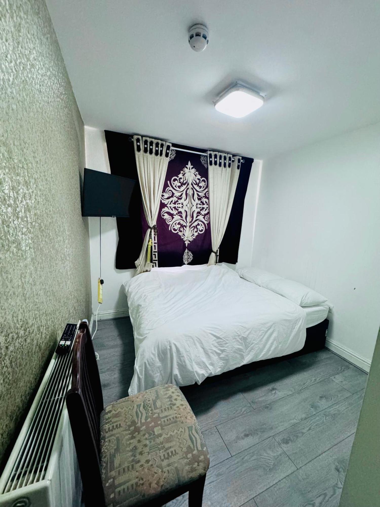 Unique Private Rooms Bolton Dış mekan fotoğraf